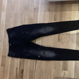 Kings Will dream jeans - Säljer dom för dom kommer inte till andvänding mer, dom har blivit andvända många gånger men är i bra skick. 