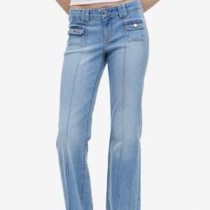 säljer dessa låga jeans från H&M, då de inte kommer till användning! använda enstaka gång, så som nya!