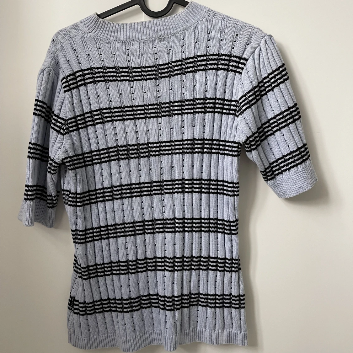 Stickad T-shirt från Sand - 90