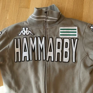 Hammarby Tröja, kappa - En old school Hammarby tröja, klibbor följer med i paketet