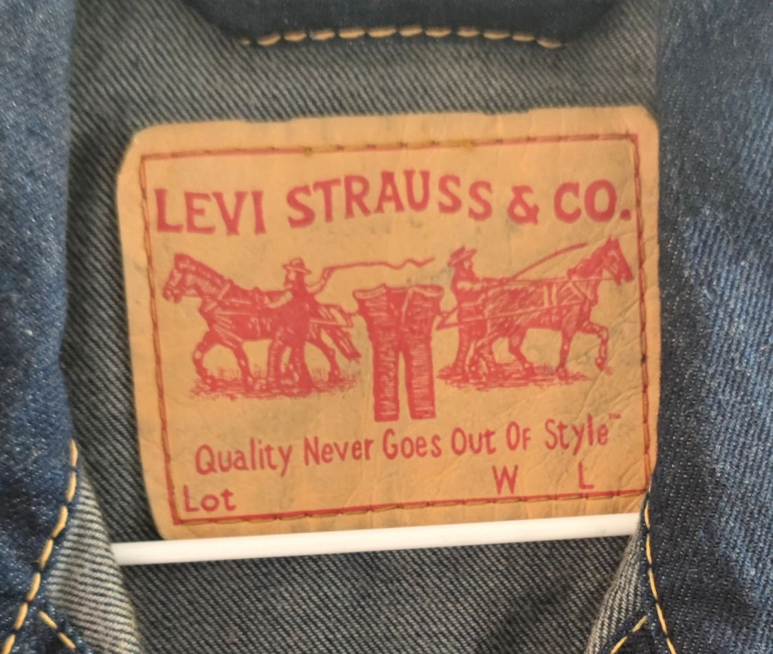 Lewis Jeansjacka helt ny - 90