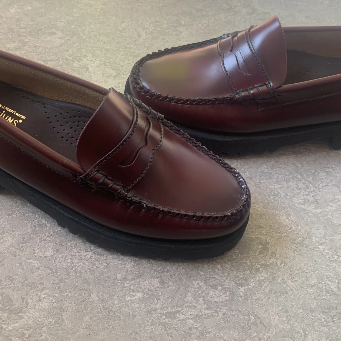 Vinröda loafers  - 91