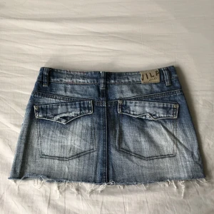 Mini Skirt - Själjer den här jätte fina  kjolen då den inte kommer till användning. Inget fel på den. 