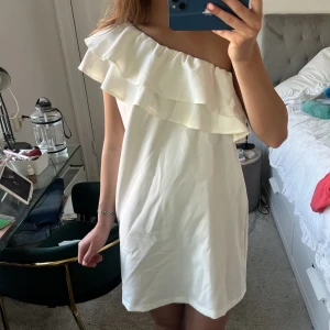 Klänning! - Så fin sommarklänning som är perfekt nu i sommar!☀️