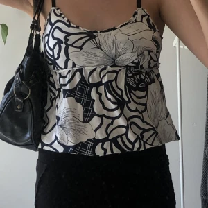 Y2k topp - Supersöt topp till sommaren. Pris+frakt