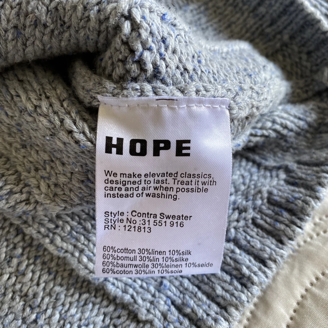 ”Contra sweater” från HOPE  - 91