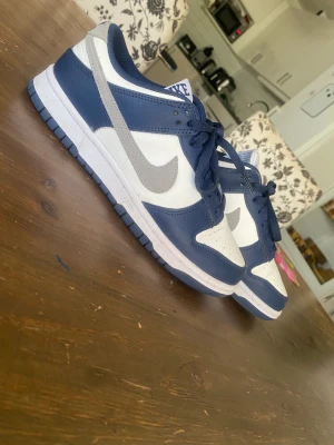 Nike dunk low midnight navy  - Skick 8/10 