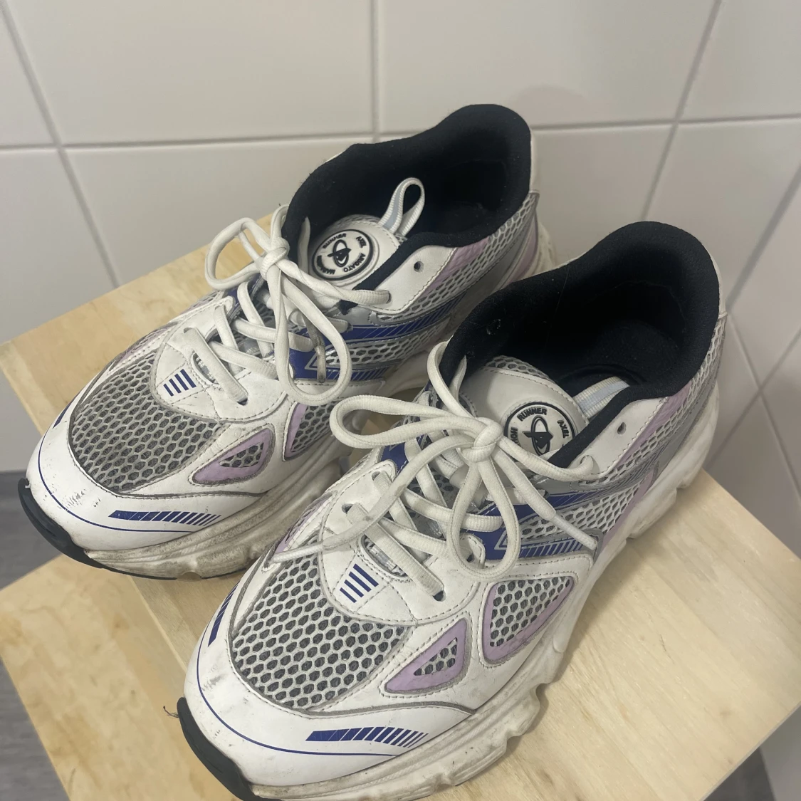 Marathon Runners- Axel Arigato - 90