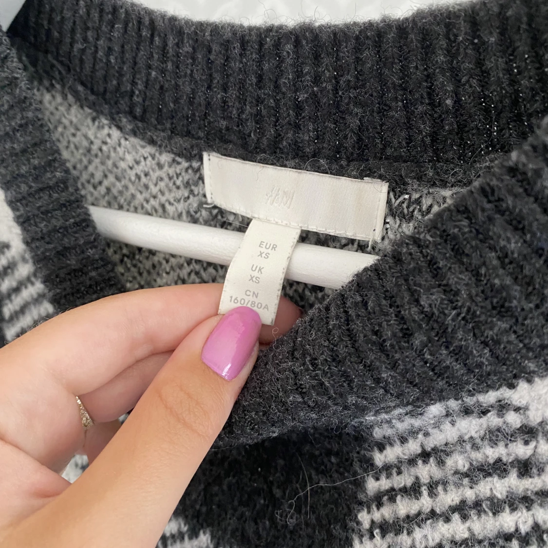 Stickad tröja  - 90