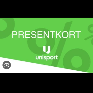 Unisport presentkort - Säljer ett presentkort från unisport med 2439,2 kr, som man har nästan 3 år kvar på sig att använda! Säljer då de skorna jag vill ha är slutsålda där, så vill ha pengarna ist så att jag kan köpa på annat ställe.  Säljer för: 2350