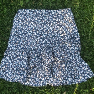 Jätte fin kjol!💙 - Säljs för att den var för liten🙁helt ny och aldrig använd💕