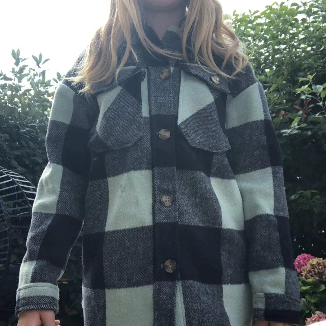 Super super fin tjock flanelljacka som är bra till hösten som börjar komma 