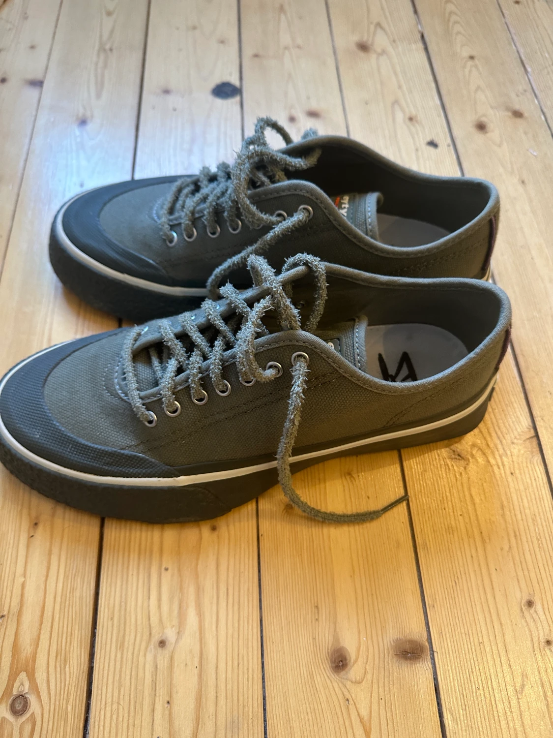 Eytys Green Laguna Sneakers - 90