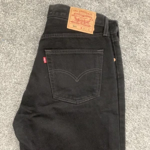 Levis jeans - Min pappas snygga gamla Levis jeans, bra skick! Pris går att diskutera.