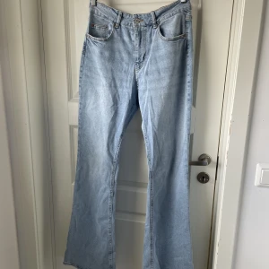 Jeans  - Jeans från lager 157, i storlek 40.