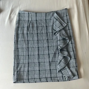 Kjol - Aldrig använd