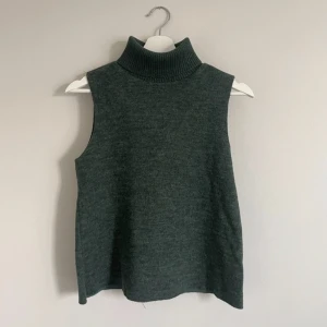 Grön polotröja  - Nyskick