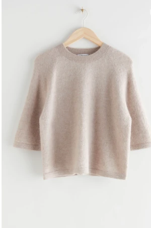 And Other stories tröja  - Stickad populär tröja från and other stories! Använd få tal gånger💕nypris 690