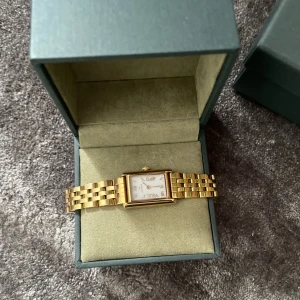 Mockberg klocka - Mockberg klocka i guld💛💛 inga repor