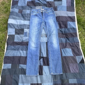 Vintage acne jeans - Väldig snygga vanliga acne jeans som ej kommer till användning, dm vid frågor:)