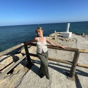 Lång kjol - Lång grön kjol i bra skick 