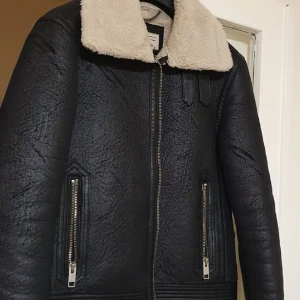 Jacka herr  - Storlek M/L skinnjacka 