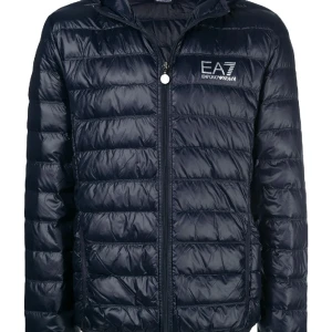 EA7 dunjacka - Äkta EA7 mörkblå dunjacka i använd skick men har inga defekter. 