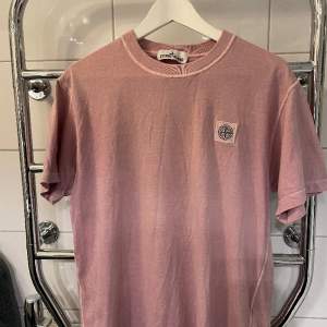 Stoneisland t Shirt  Storlek M  Nypris: 1 199kr