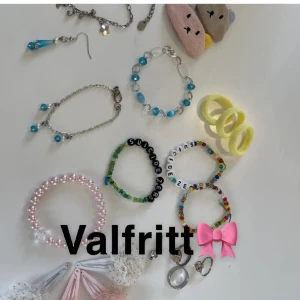Blandade smycken & Hår accessoarer  - En hel del gott & blandat men allt från fotlänkar, armband, hårband och ringar ⭐️ Bara att komma med prisförslag 🫶🏻