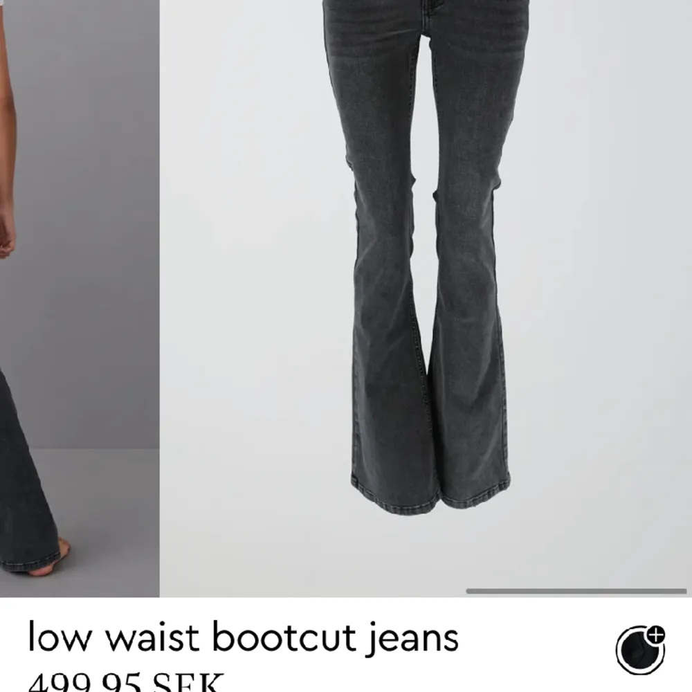 Jag säljer dessa grå/svarta lågmidjade bootcut jeansen från Gina Tricot! Köptes för nån månad sen och endast testade. Har alltså aldrig använt de så vore kul ifall någon köper så att de kommer till användning. Storlek 36/S!! Säljer för 299 men kan prutas💗. Jeans & Byxor.