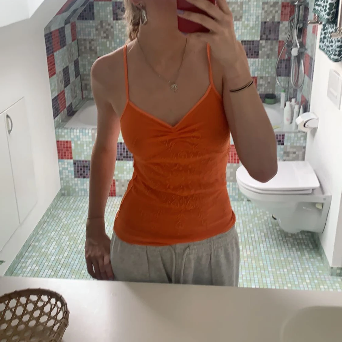 Linne med rhinestones