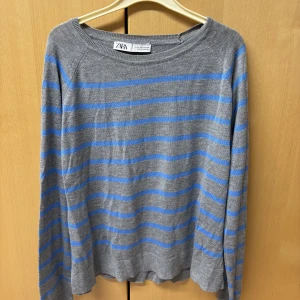 Zara tröja  - Tröja från zara som aldrig använts i storlek S