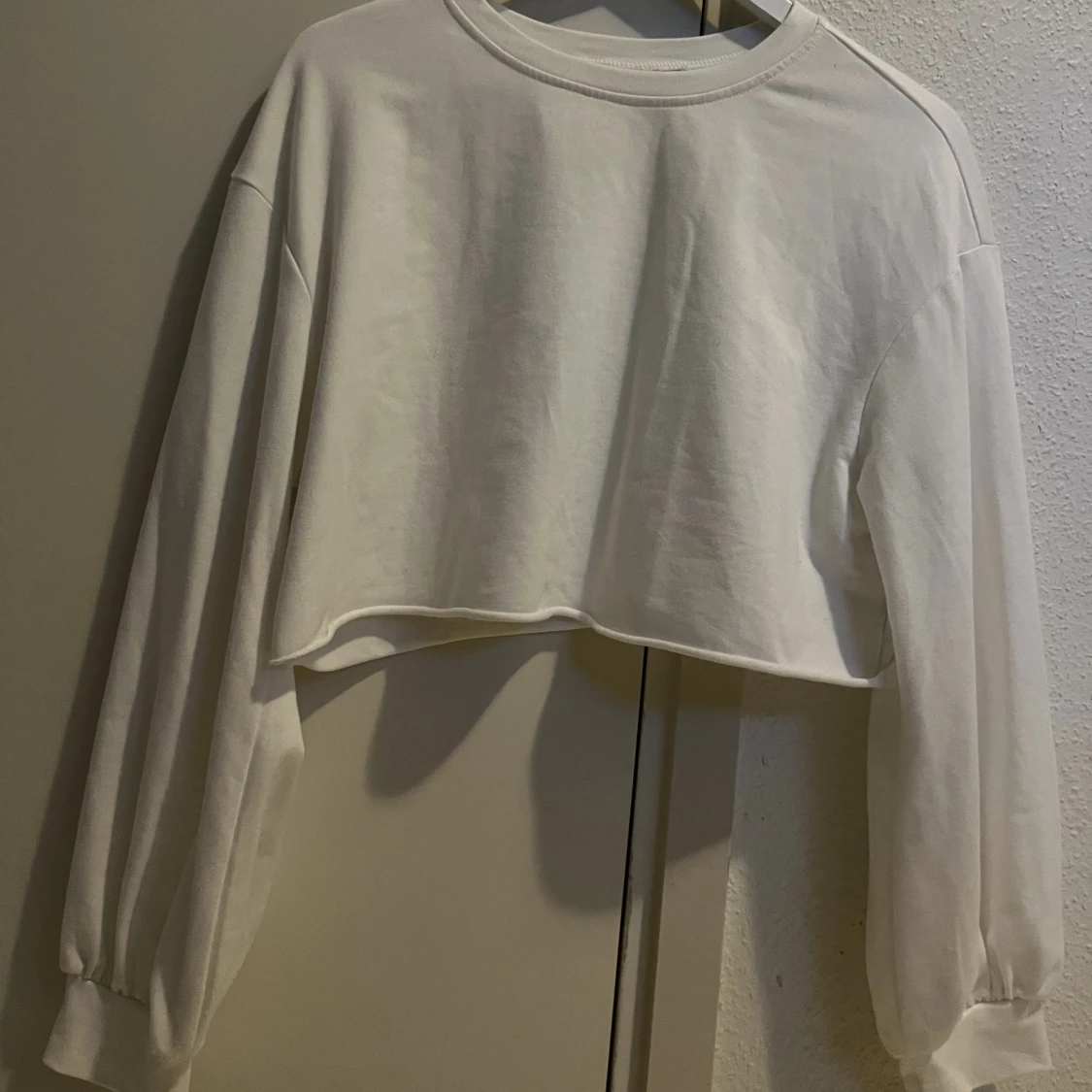 Vitlångärmad magtröja  - 90