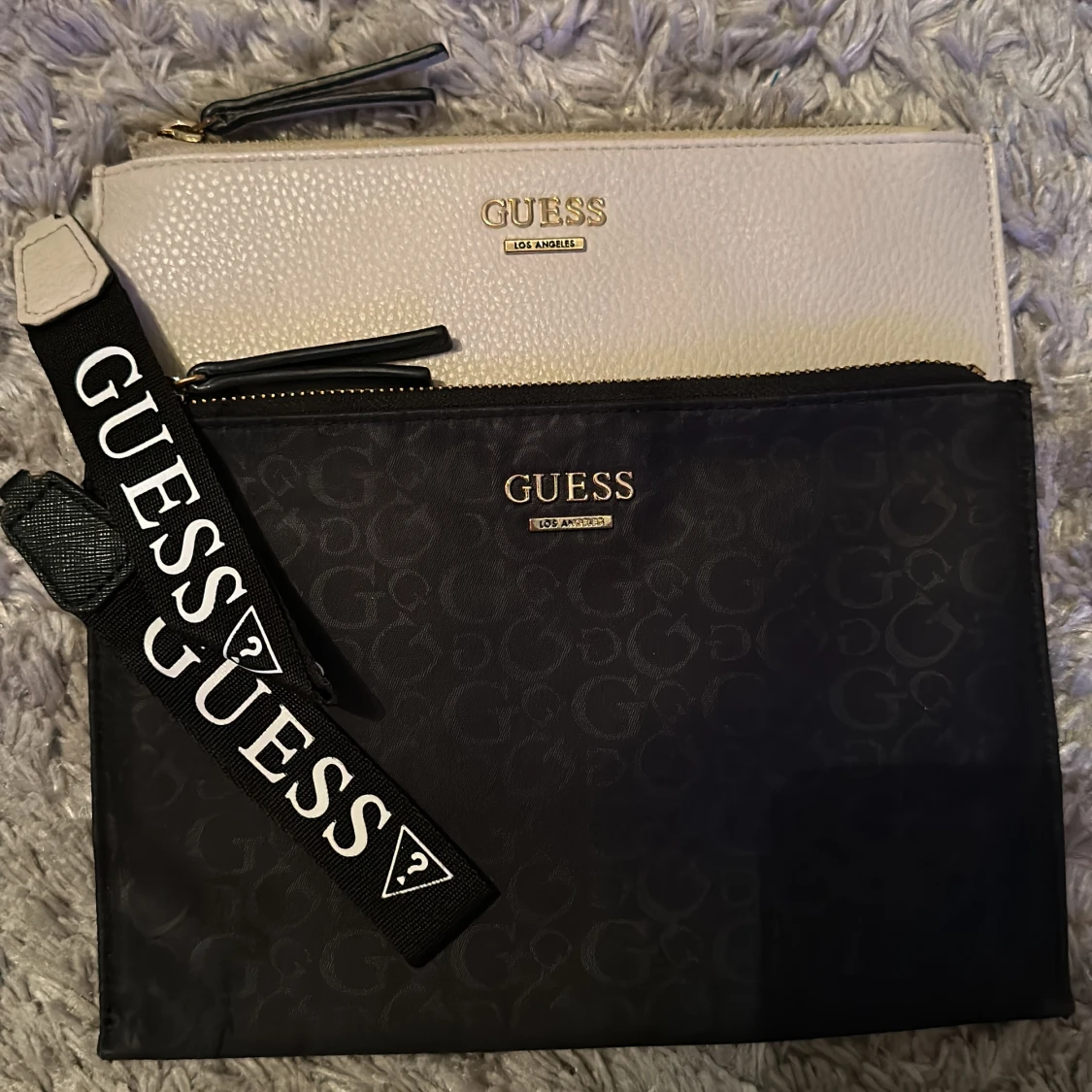 GUESS kuvert väska  - 90
