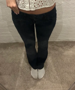 Ltb jeans - Jätte jätte fina och populära ltb jeans i färgen ”camenta wash” i modellen VALERIE. extremt sparsamt använda utan nå defekter alls. Säljer för bra pris vid snabb affär! 😽💕 