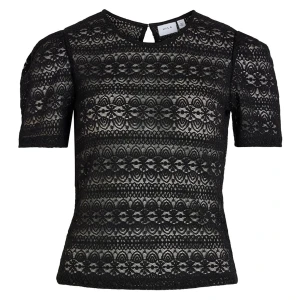 Blus - Super snygg blus som passar till allt! Säljs pga att den inte kommer till någon användning. Superbra skick och använd ca 5 gånger. Har en fin passform och skönt material💕  Nypris:349kr  Mitt pris 229kr