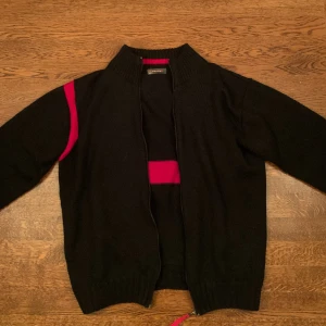 Prada Vintage Zip - Prada Vintage Zip i storlek L