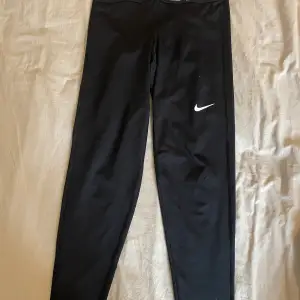 Nike tights i bra skick