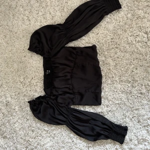 Fest topp - Halv långa ärmar