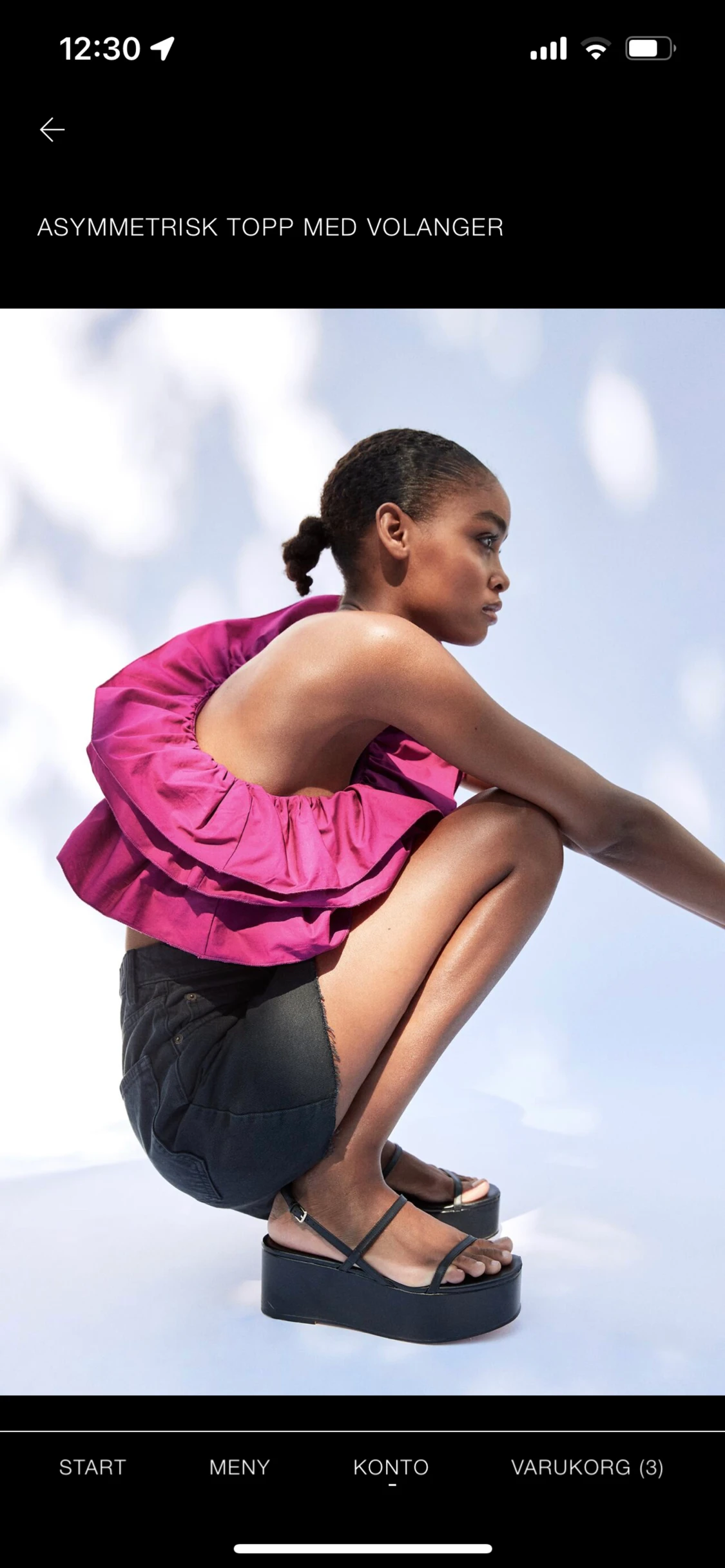 Asymmetrisk volangtopp