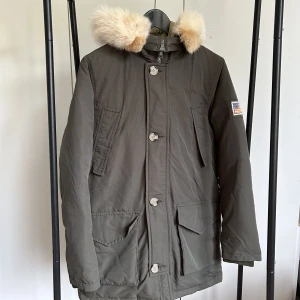 Vinterjacka Svea - Vinterjacka från Svea i storlek S✨ I väldigt bra skick! Nypris över 2000kr, skriv för fler bilder 🩷💘🩵