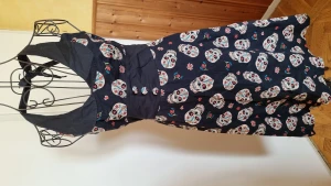 Klänning stl 8 - En sommarklänning i bomull 