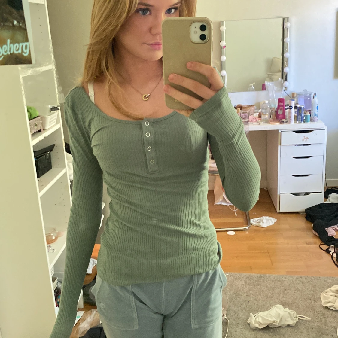 Mintgrön tajt tröja