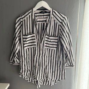 Skjorta - Tunn skjorta🌸