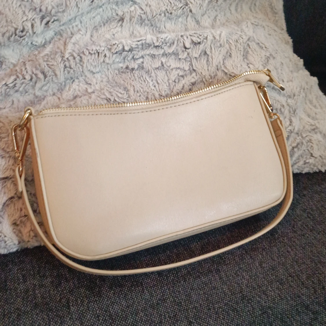 Beige handväska  - 90