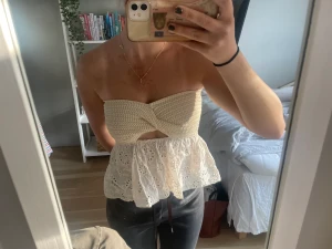 topp! - säljer denna supergulliga sommartoppen från zara🤗