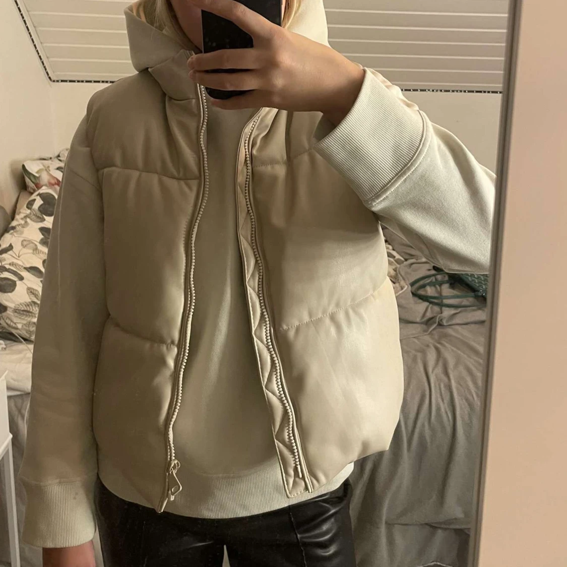 Zara skinnväst