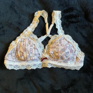Odd Molly Bralette / Bh - Säljer denna endast testade bralette från Odd Molly🤍 