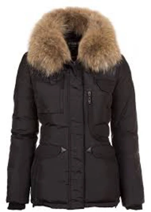 Hollies jacka  - Hollies livingo instorlek 38/40. Knappt använd med äkta avtagbar päls. 