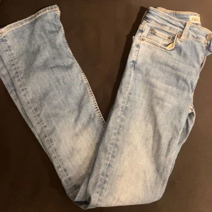 Zara jeans - Lågmidjade jeans från zara 